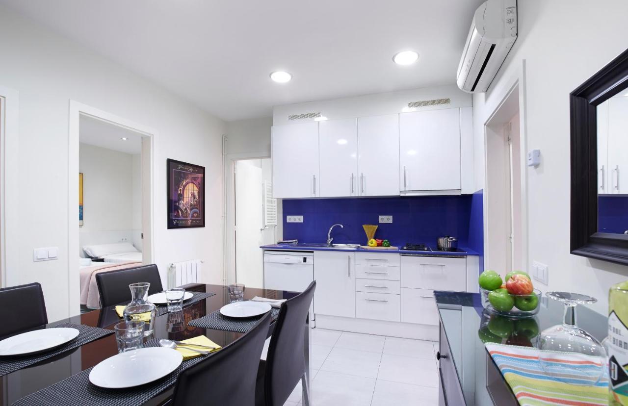 Apartamentos Calvet Барселона Екстер'єр фото