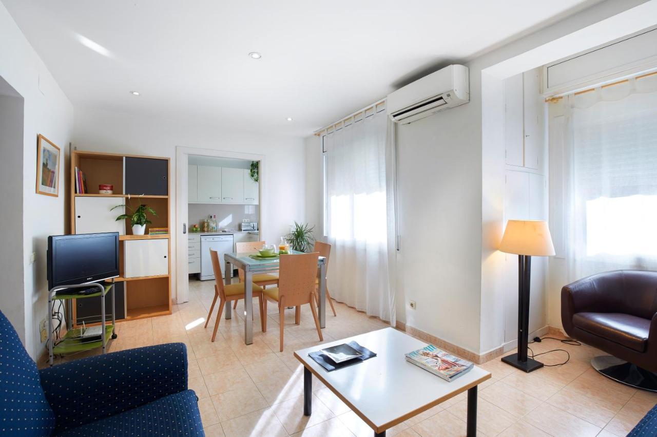 Apartamentos Calvet Барселона Екстер'єр фото