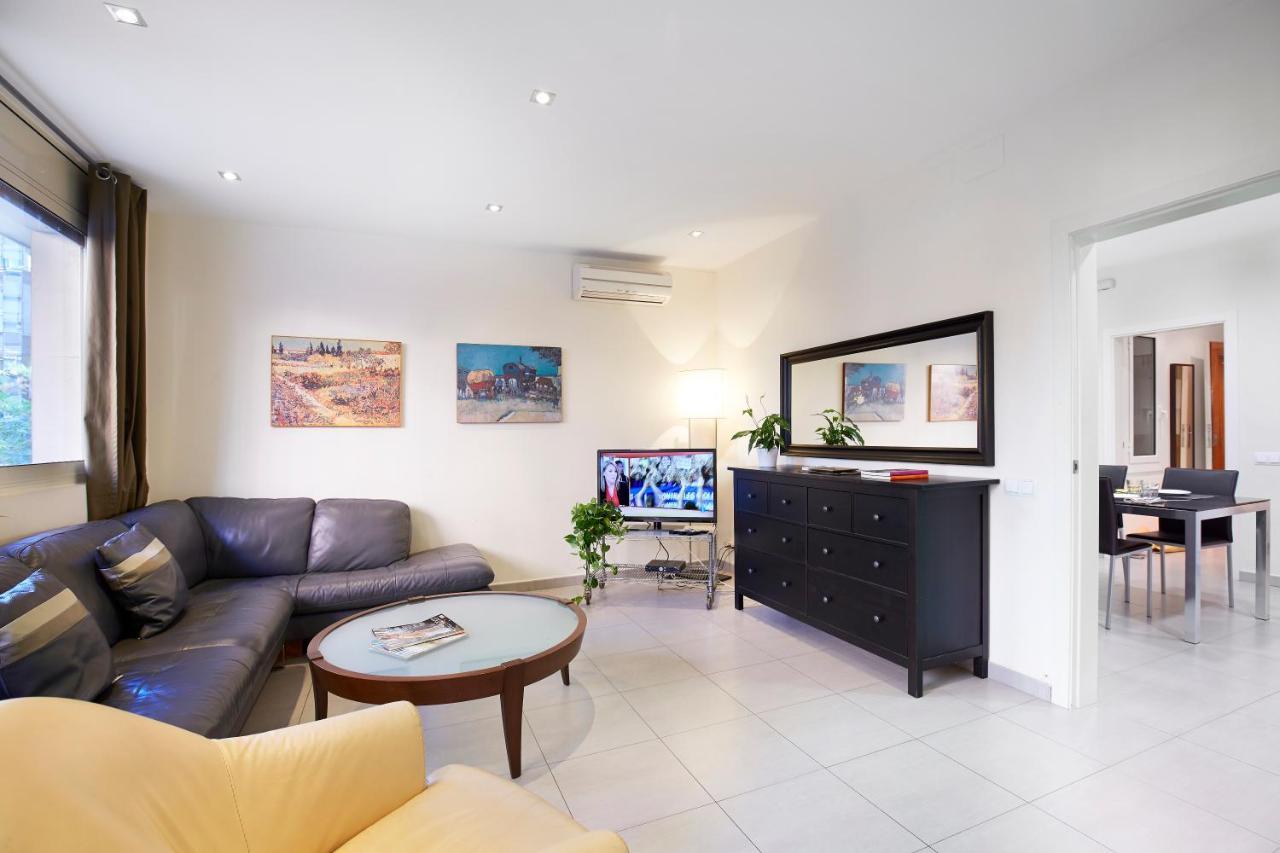 Apartamentos Calvet Барселона Екстер'єр фото