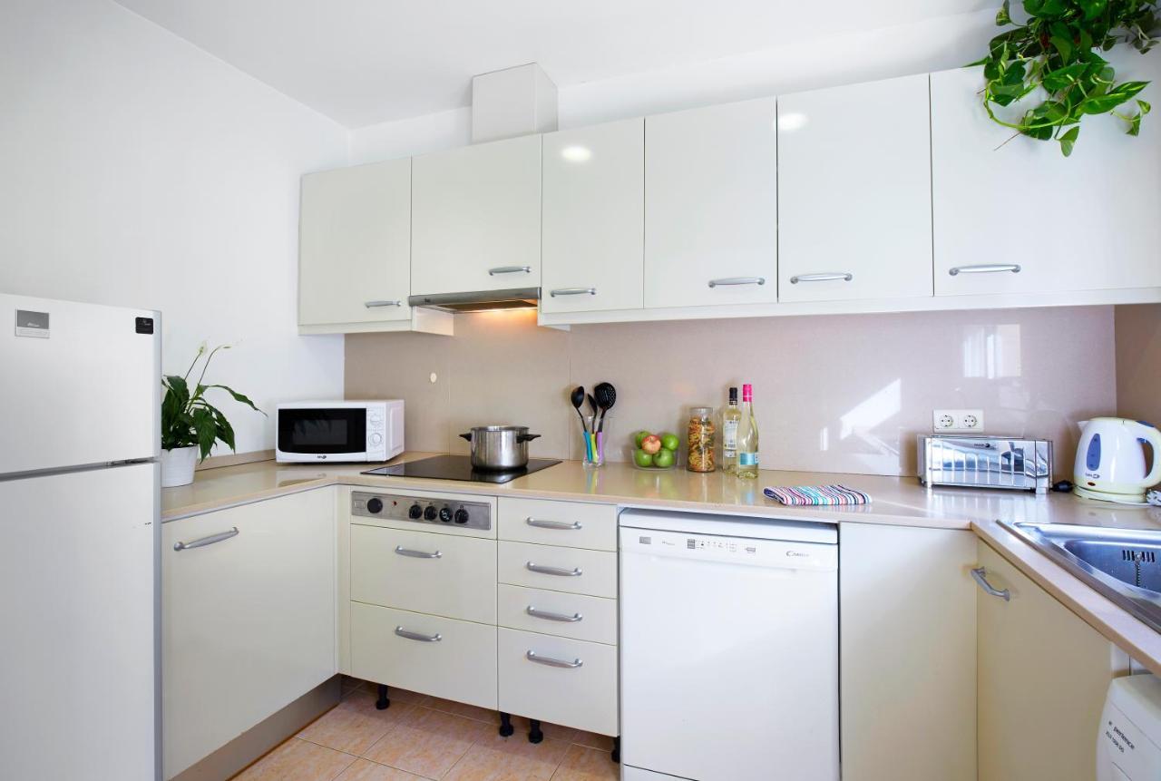 Apartamentos Calvet Барселона Екстер'єр фото
