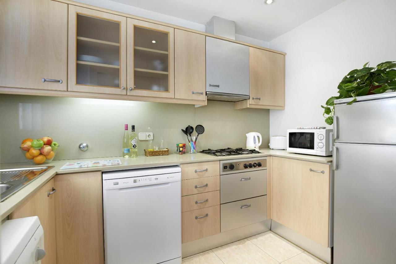 Apartamentos Calvet Барселона Екстер'єр фото