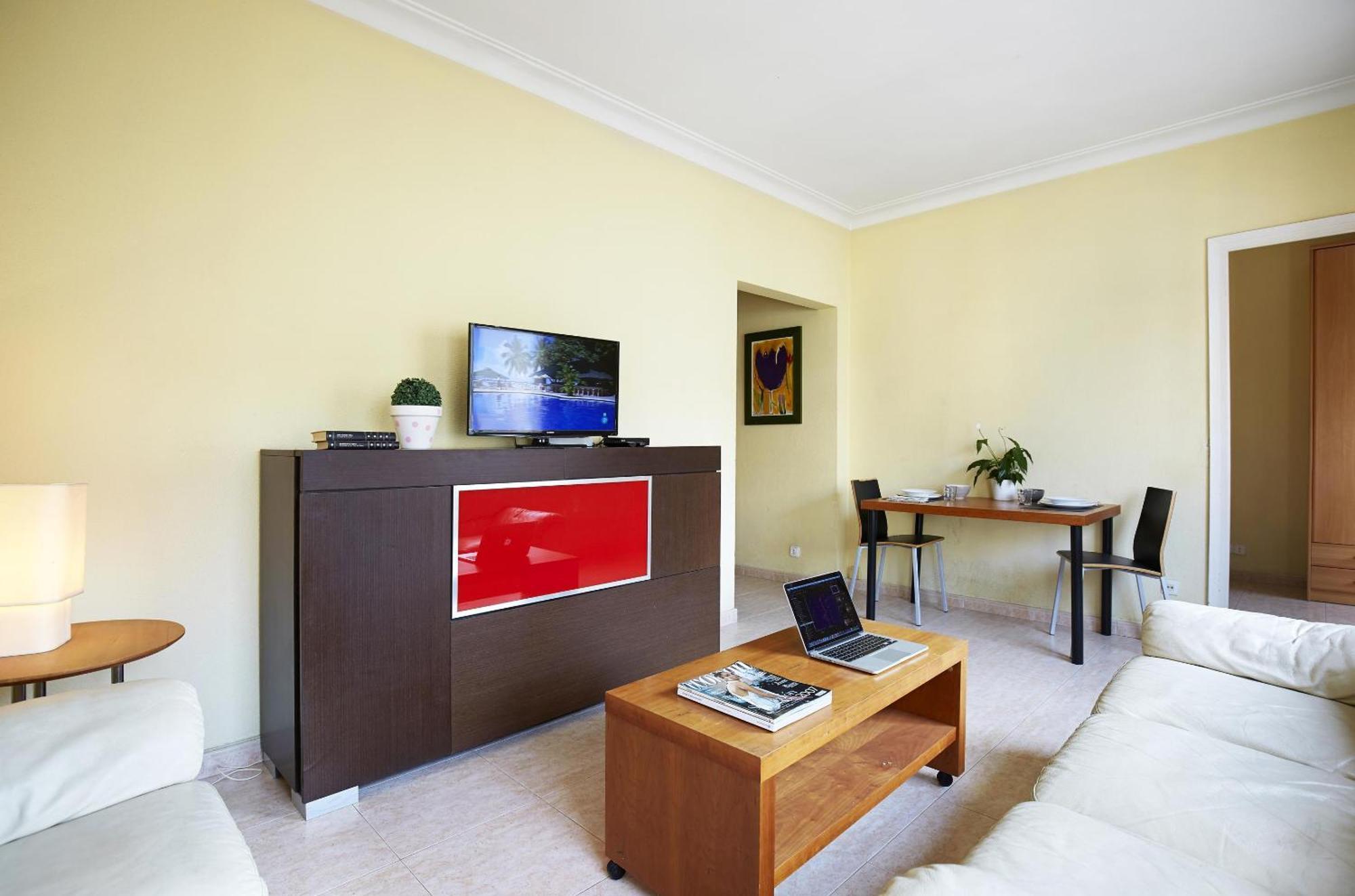 Apartamentos Calvet Барселона Екстер'єр фото