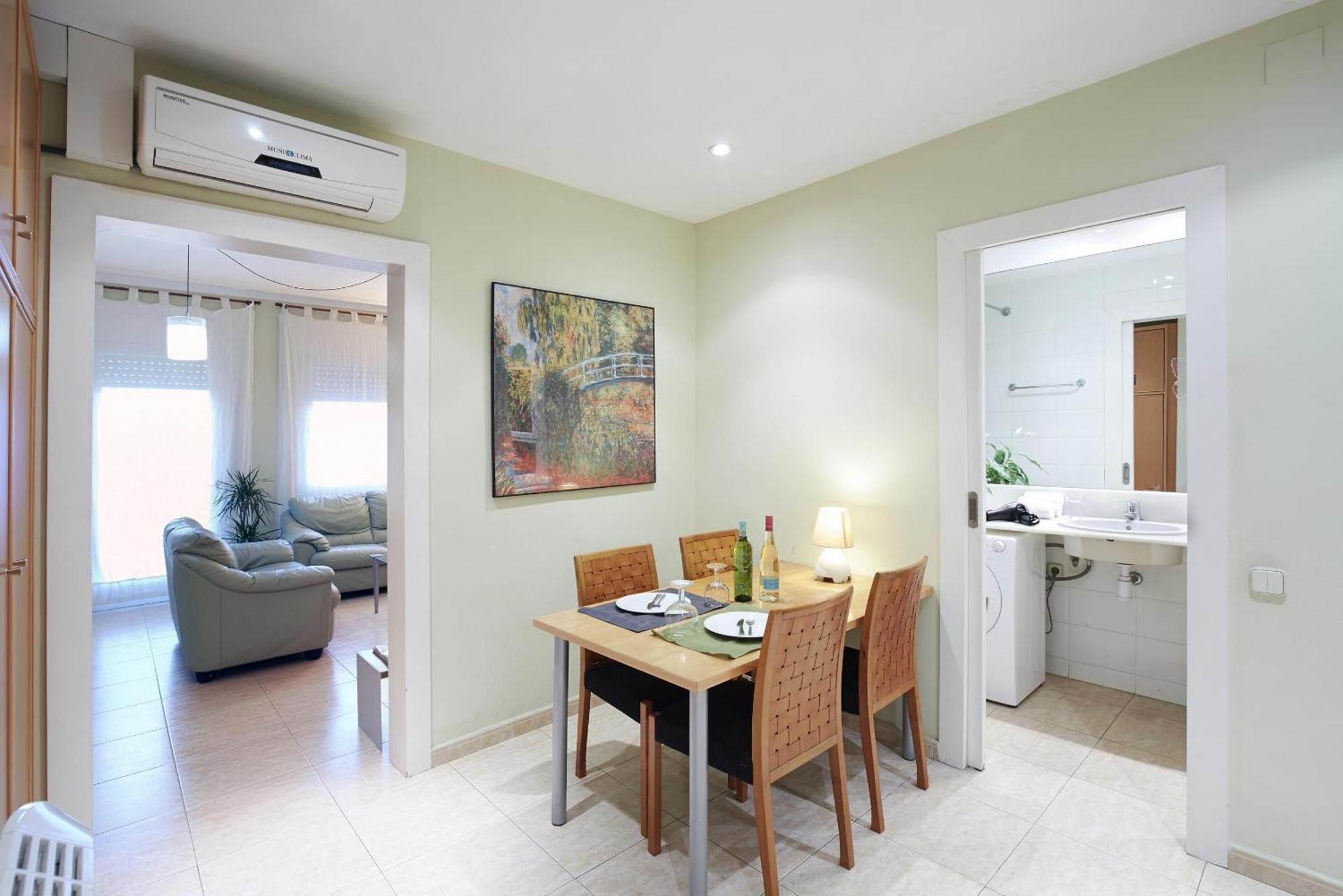 Apartamentos Calvet Барселона Екстер'єр фото
