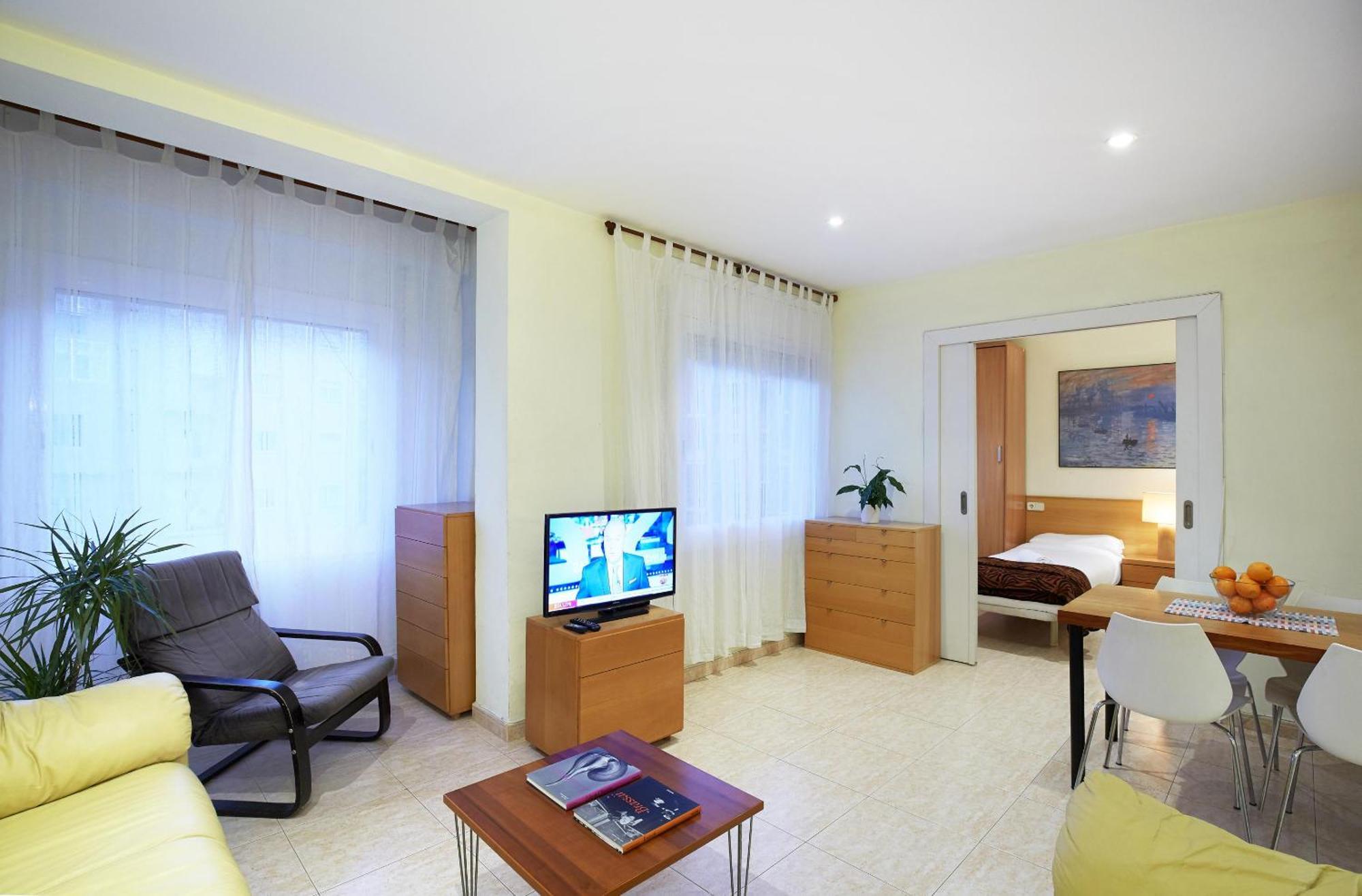 Apartamentos Calvet Барселона Екстер'єр фото