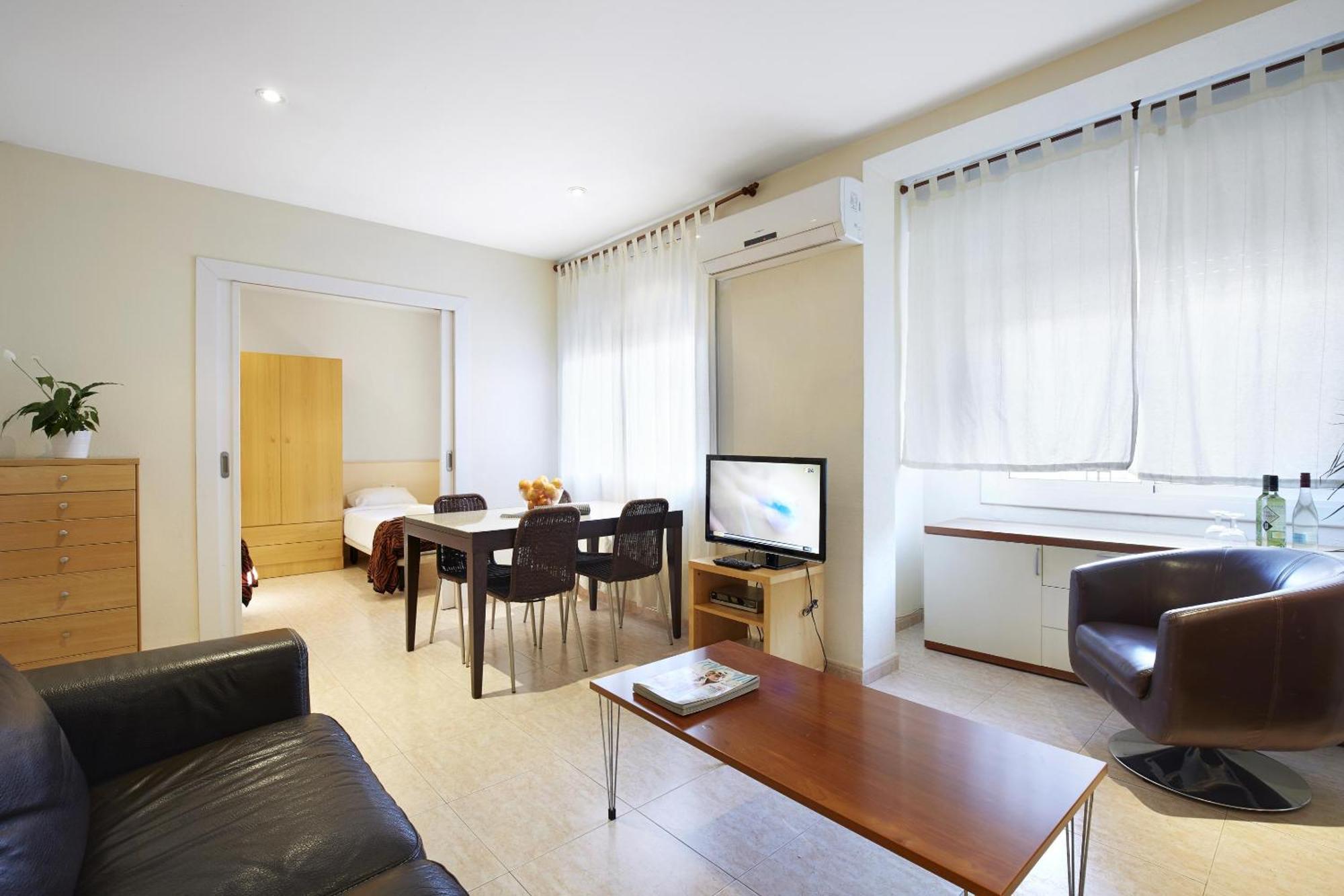 Apartamentos Calvet Барселона Екстер'єр фото