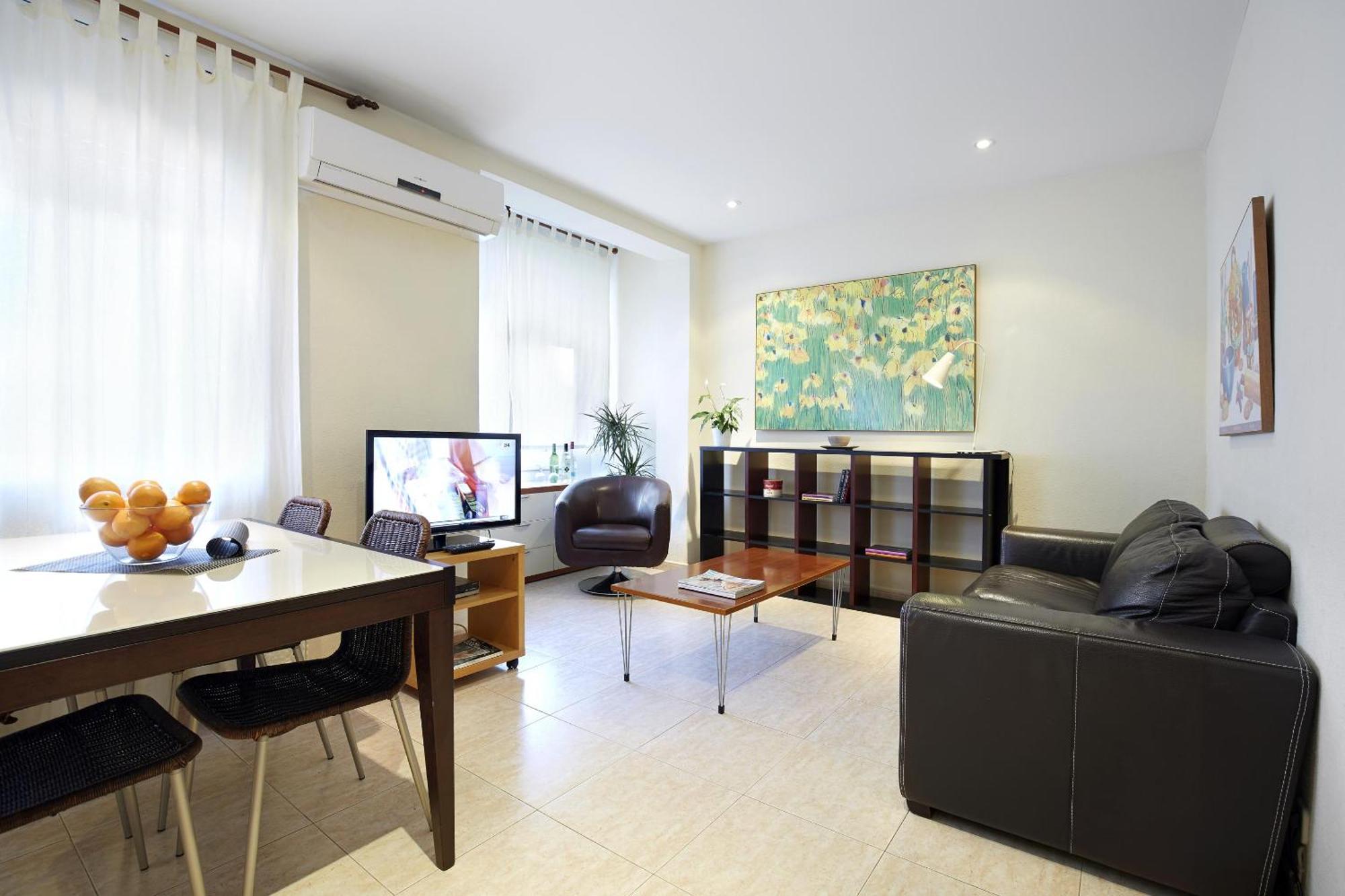 Apartamentos Calvet Барселона Екстер'єр фото