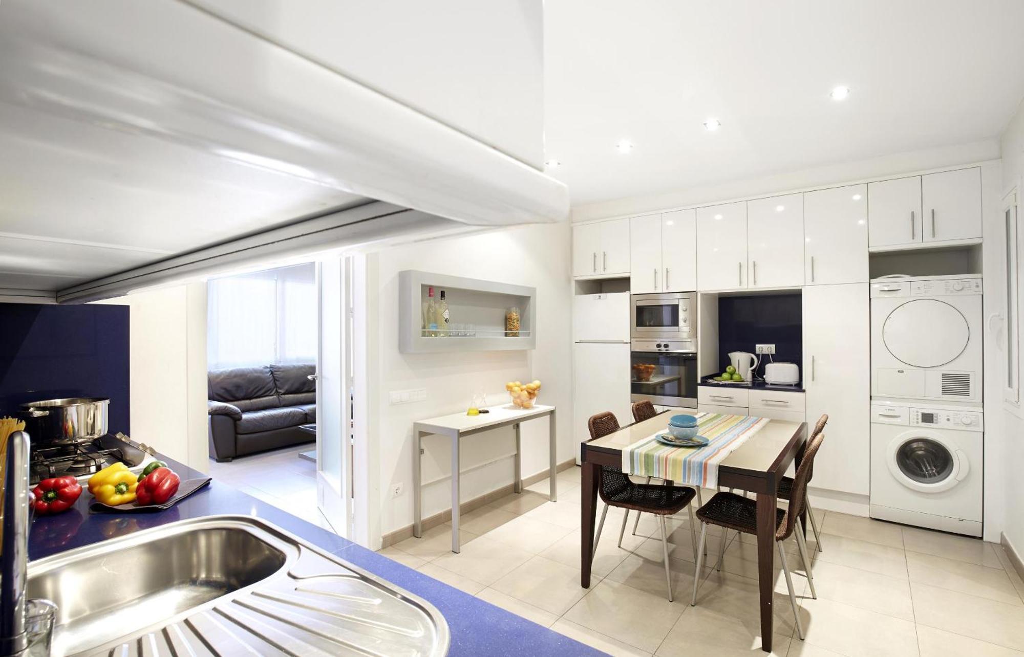 Apartamentos Calvet Барселона Екстер'єр фото